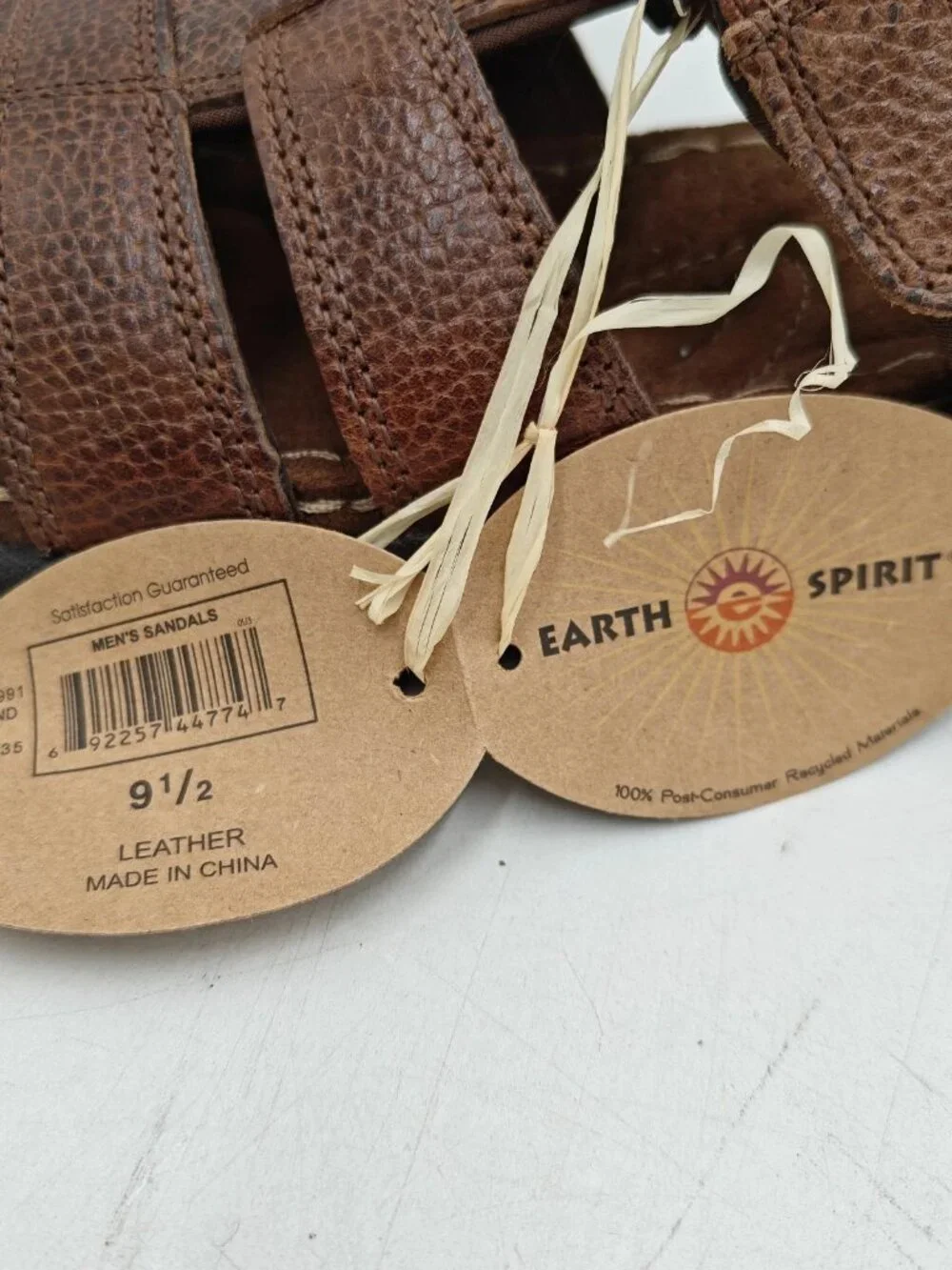Earth Spirit Gelron 2000 Mens 9.5 Cognac Leather Fisherman Sandals Almond